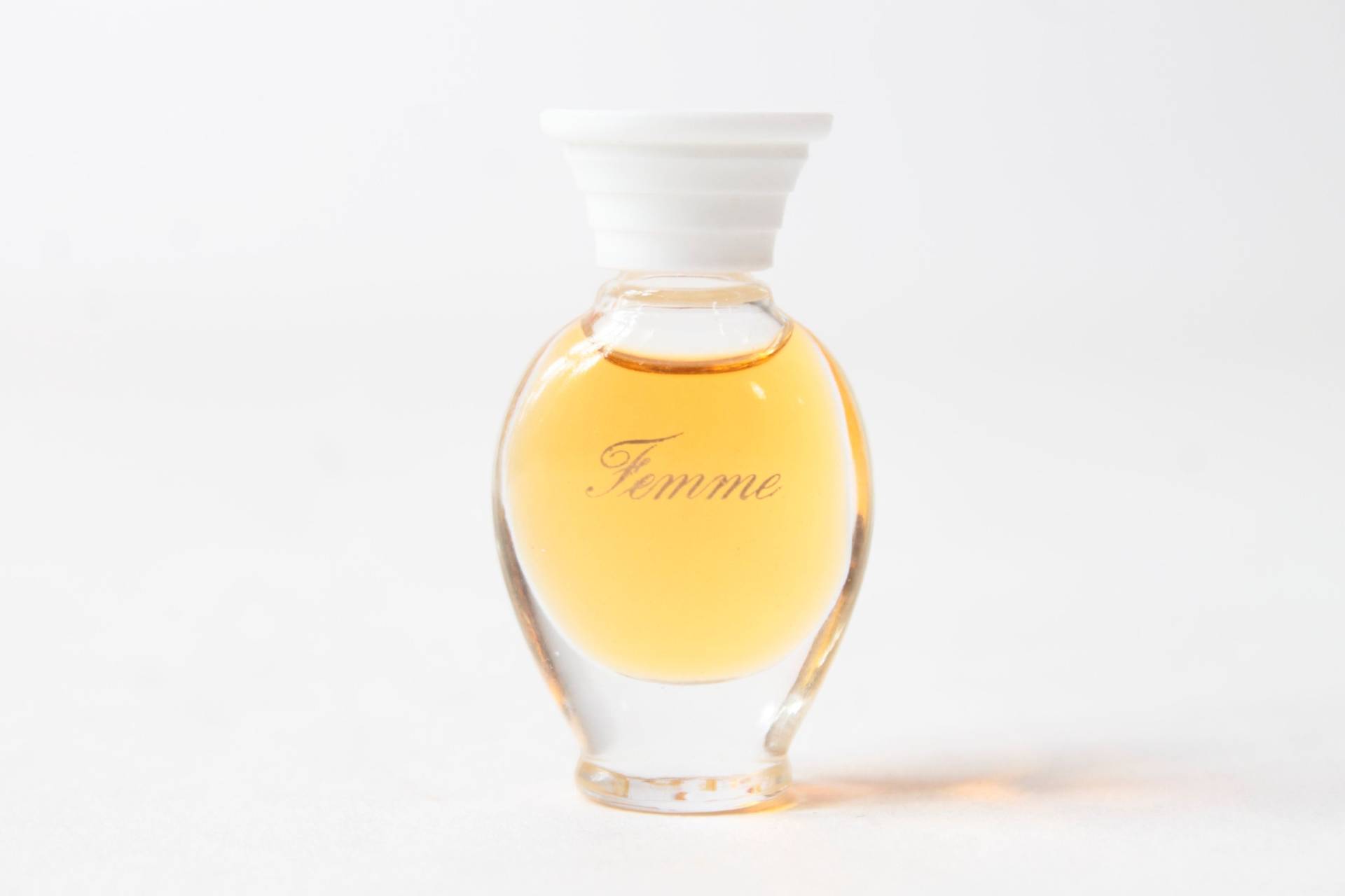 Vintage Eau De Toilette "Femme Rochas" Im Originalkarton Vintage Eau De Toilette "Femme Rochas" Im Originalkarton von strandholzshop