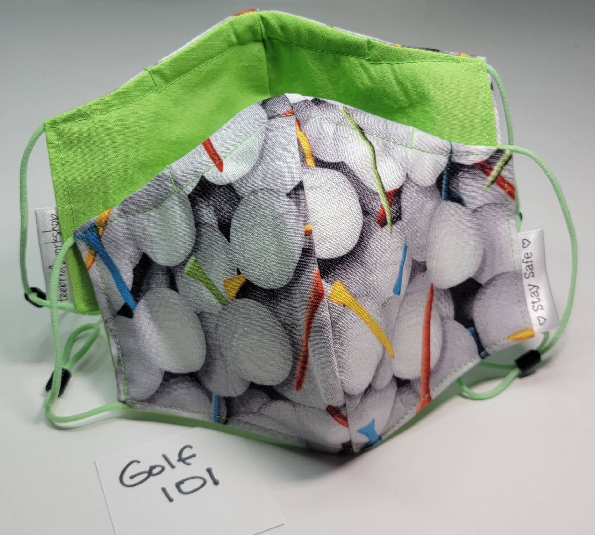 Golfball Print Gesichtsmaske, Handarbeit, 100% Baumwolle, Waschbar, Wiederverwendbar, & Verstellbar von teebrrdsworkshop