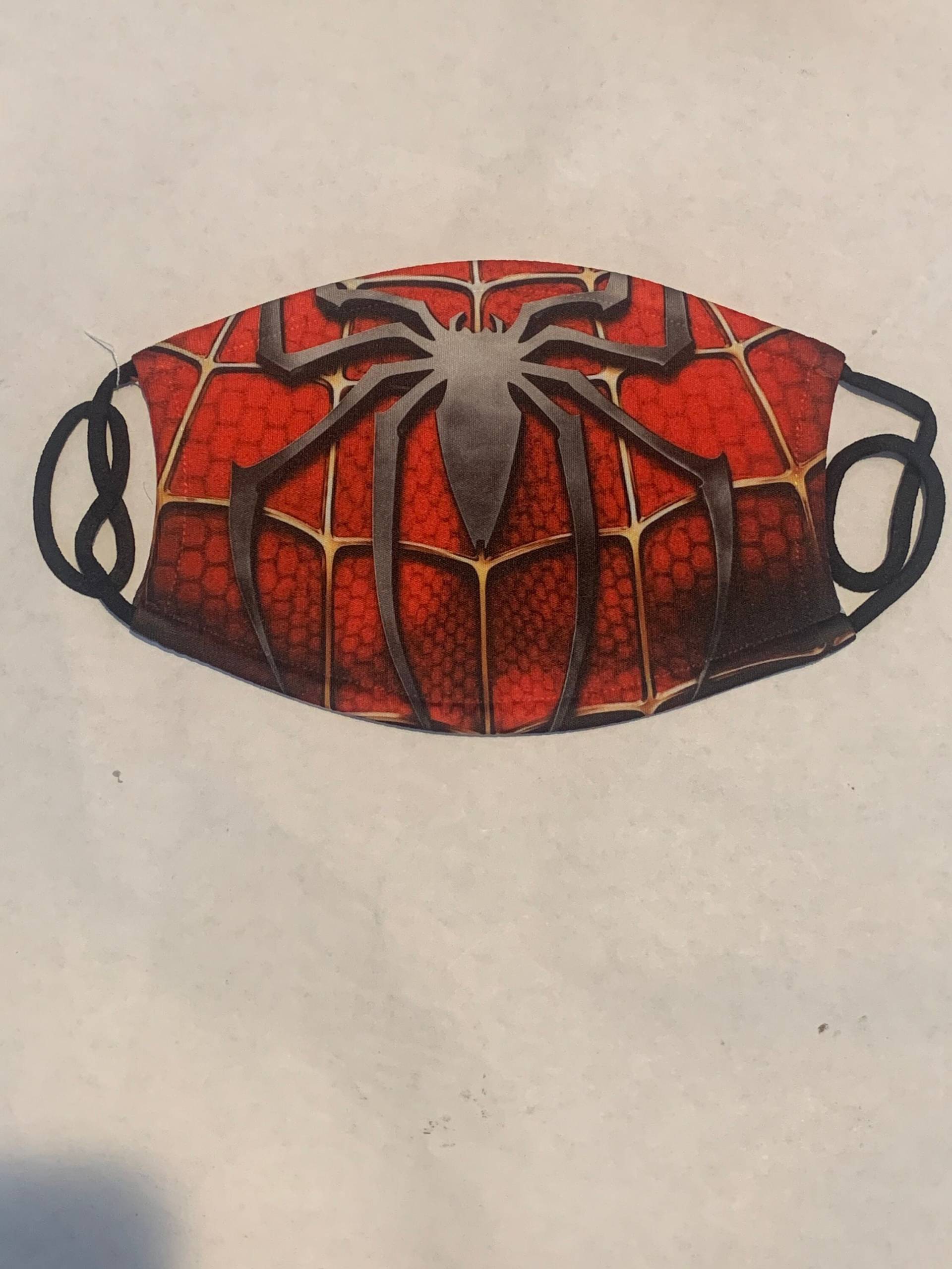 Spider-Man Superheld Gesichtsmaske Mit Filter von theGraphikShop
