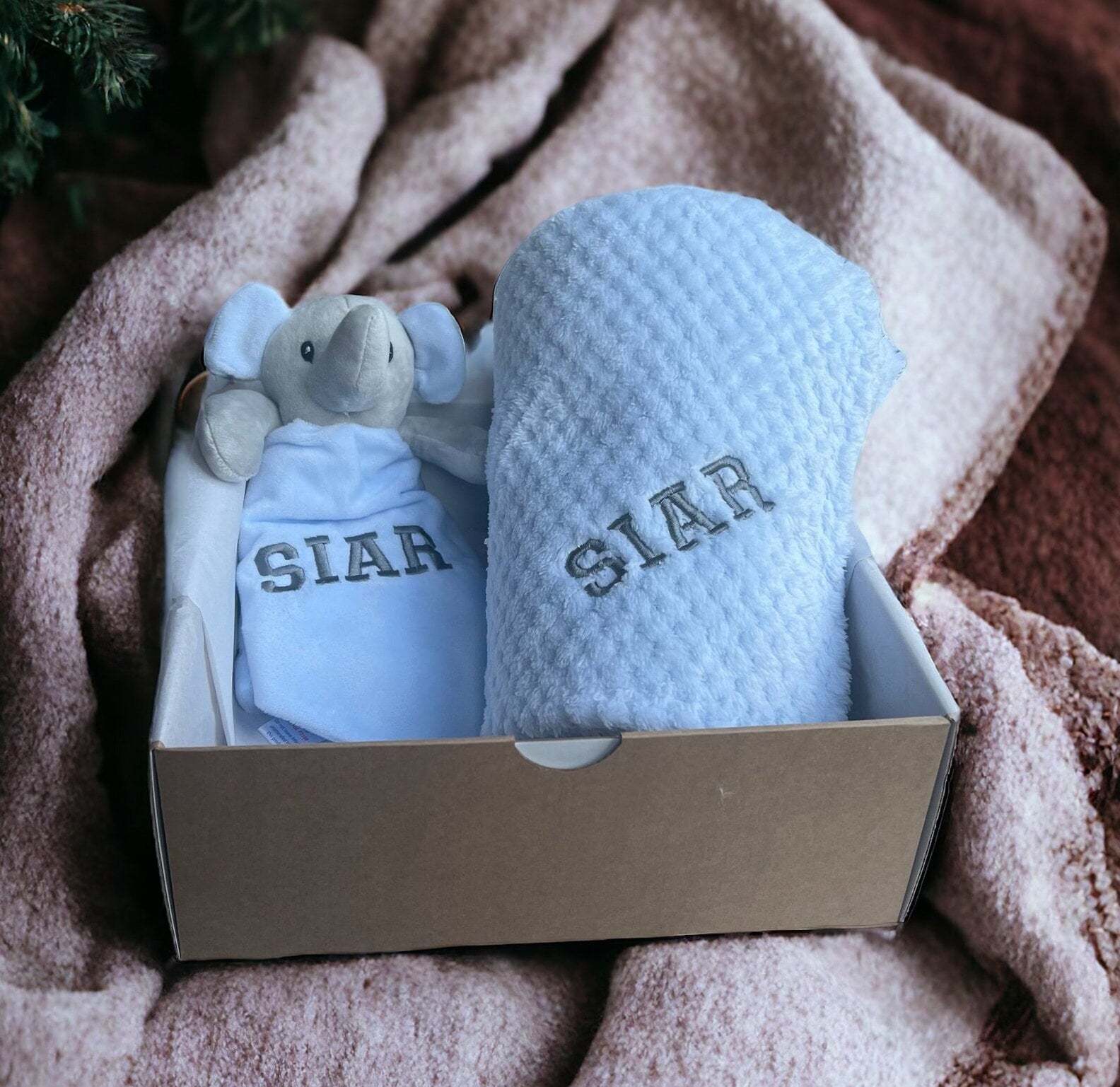 Baby-Decke Gestickt, Personalisierte Tröster, Neue Baby-Geschenk, Baby-Dusche-Geschenk, Baby-Tröster, Babydecke Baby-Decke Gestickt, Personalisierte Tröster, Neue Baby-Geschenk, Baby-Dusche-Geschenk, Baby-Tröster, Babydecke von thebababee