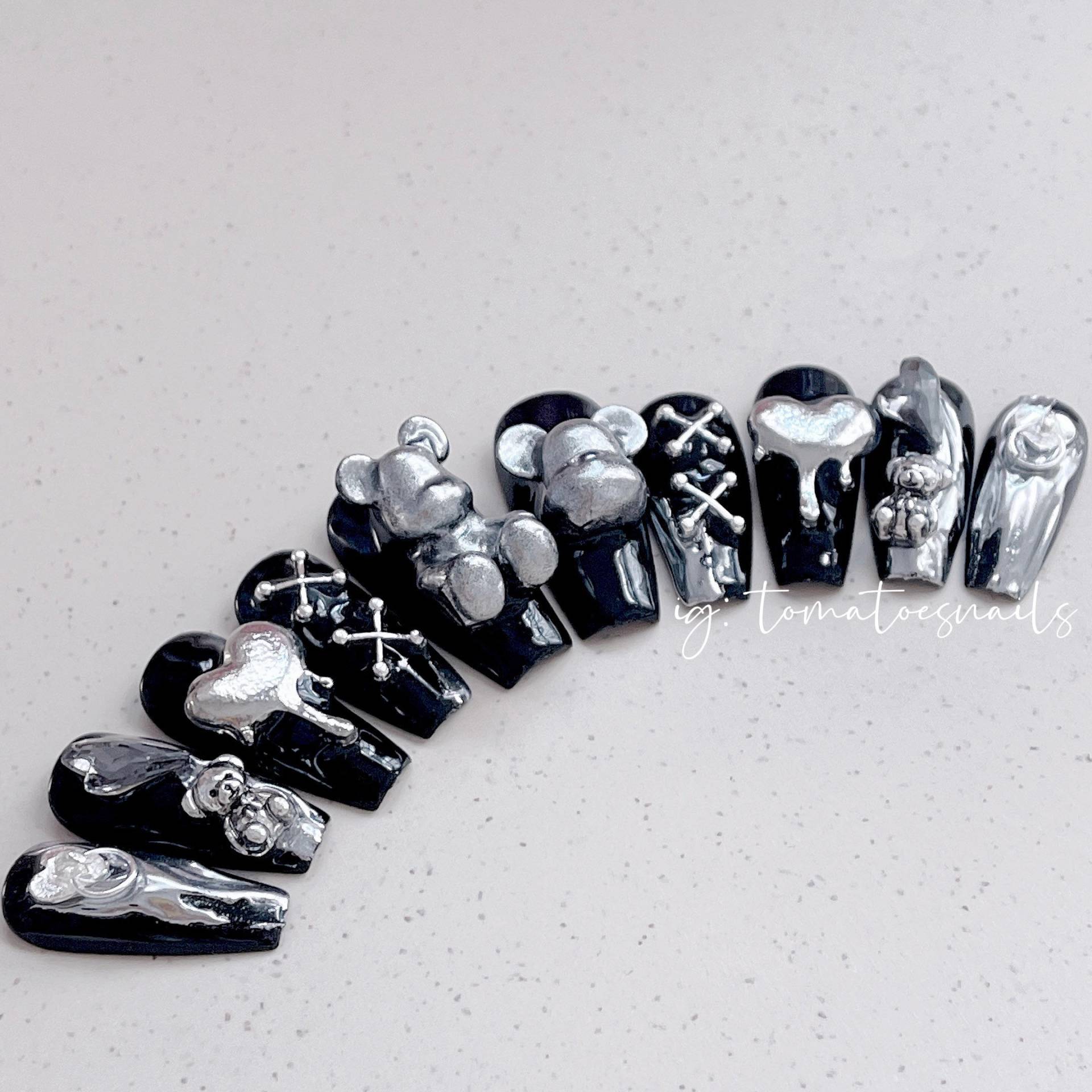 Silber Chrom Bär Nägel , Schwarz & Goth Punk Charm Tomatennägel Silber Chrom Bär Nägel , Schwarz & Goth Punk Charm Tomatennägel von tomatoesnails