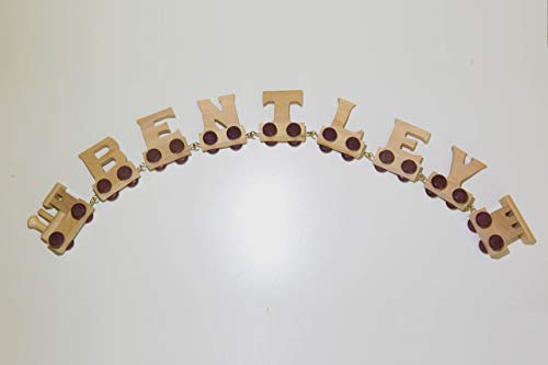Fun World Toys® Personalisierte Holzbuchstaben mit Zug, 7 Buchstaben, Namenszug von toys.funworld