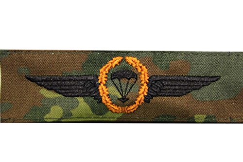 Abzeichen Fallschirmjäger flecktarn/bronze von unbekannt