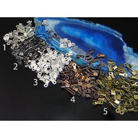 Klemmbleche 50 Stk. Endteile 9x3,5 mm Verbinder Endstücke Klemme, S15 Klemmbleche 50 Stk. Endteile 9x3,5 mm Verbinder Endstücke Klemme, S15 von vendor-unknown