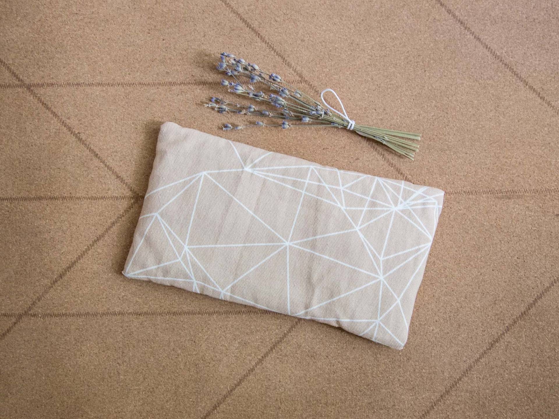 xl Augenkissen Yoga Und Meditation, Baumwolle Mit Lavendel Beige Weiß, Geometrisch, Zubehör Für Yogis, Geschenk Geburtstag Weihnachten xl Augenkissen Yoga Und Meditation, Baumwolle Mit Lavendel Beige Weiß, Geometrisch, Zubehör Für Yogis, Geschenk Geburtstag Weihnachten von vonpleissenstein