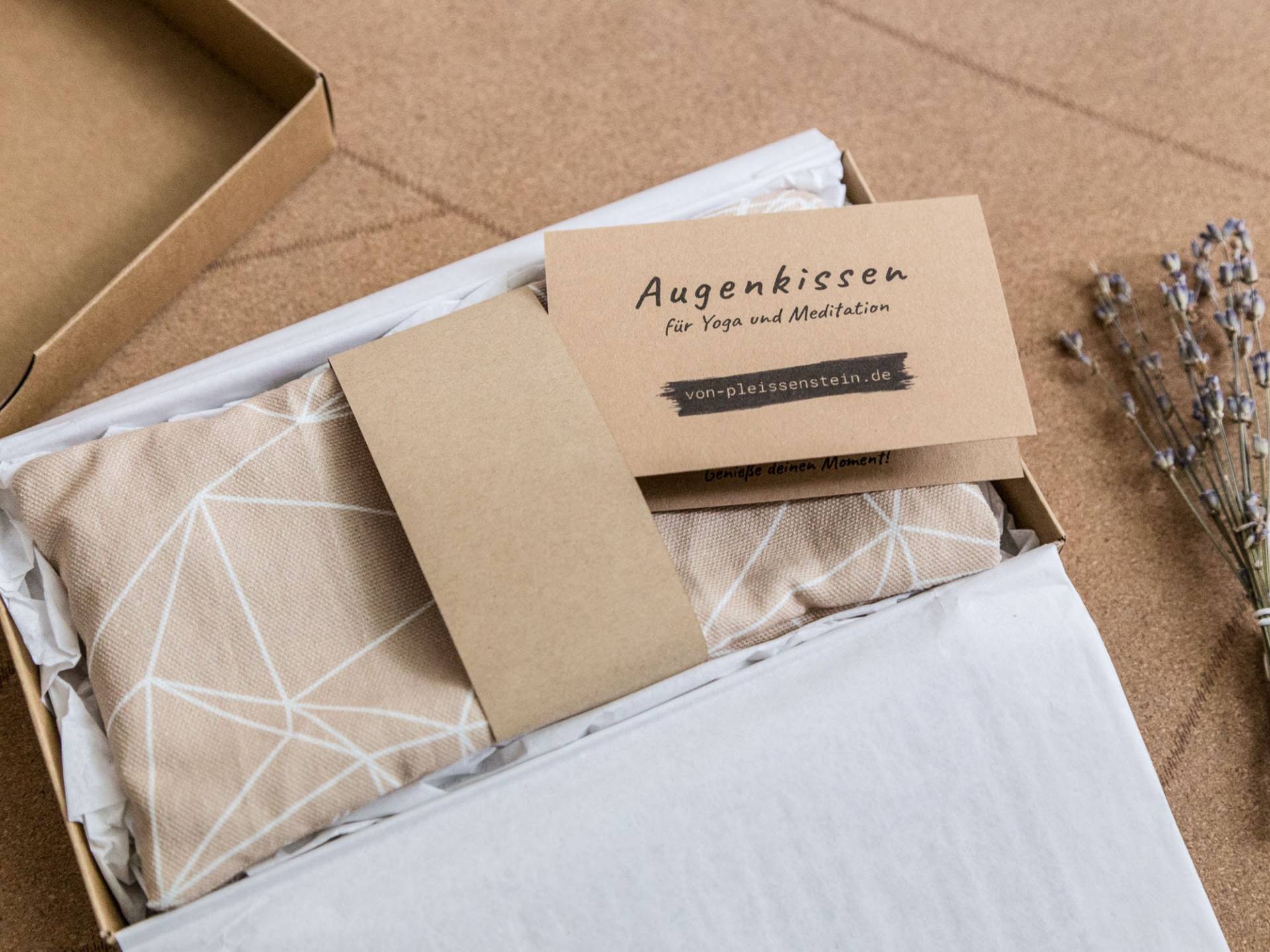 xl Augenkissen in Geschenkbox, Yoga Meditation Geschenkset, Baumwolle Mit Lavendel Beige Und Weiß, Zubehör Für Yogis, Geschenk Geburtstag xl Augenkissen in Geschenkbox, Yoga Meditation Geschenkset, Baumwolle Mit Lavendel Beige Und Weiß, Zubehör Für Yogis, Geschenk Geburtstag von vonpleissenstein