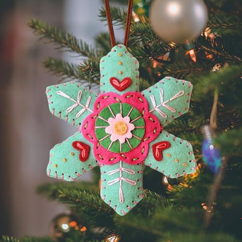 yybng Weihnachts-Schneeflake-Filz-Ornament-Kit, Handgefertigtes Nähkit Mit Vorgeschnittenem Filz Und Fäden | Snowflake Ornament Weihnachtskunsthandwerk, Für Urlaubshandwerk, Baumdekoration yybng Weihnachts-Schneeflake-Filz-Ornament-Kit, Handgefertigtes Nähkit Mit Vorgeschnittenem Filz Und Fäden | Snowflake Ornament Weihnachtskunsthandwerk, Für Urlaubshandwerk, Baumdekoration von yybng